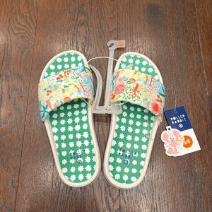 Roller Rabbit x Target Vacation/Star Geo Slide Sandals